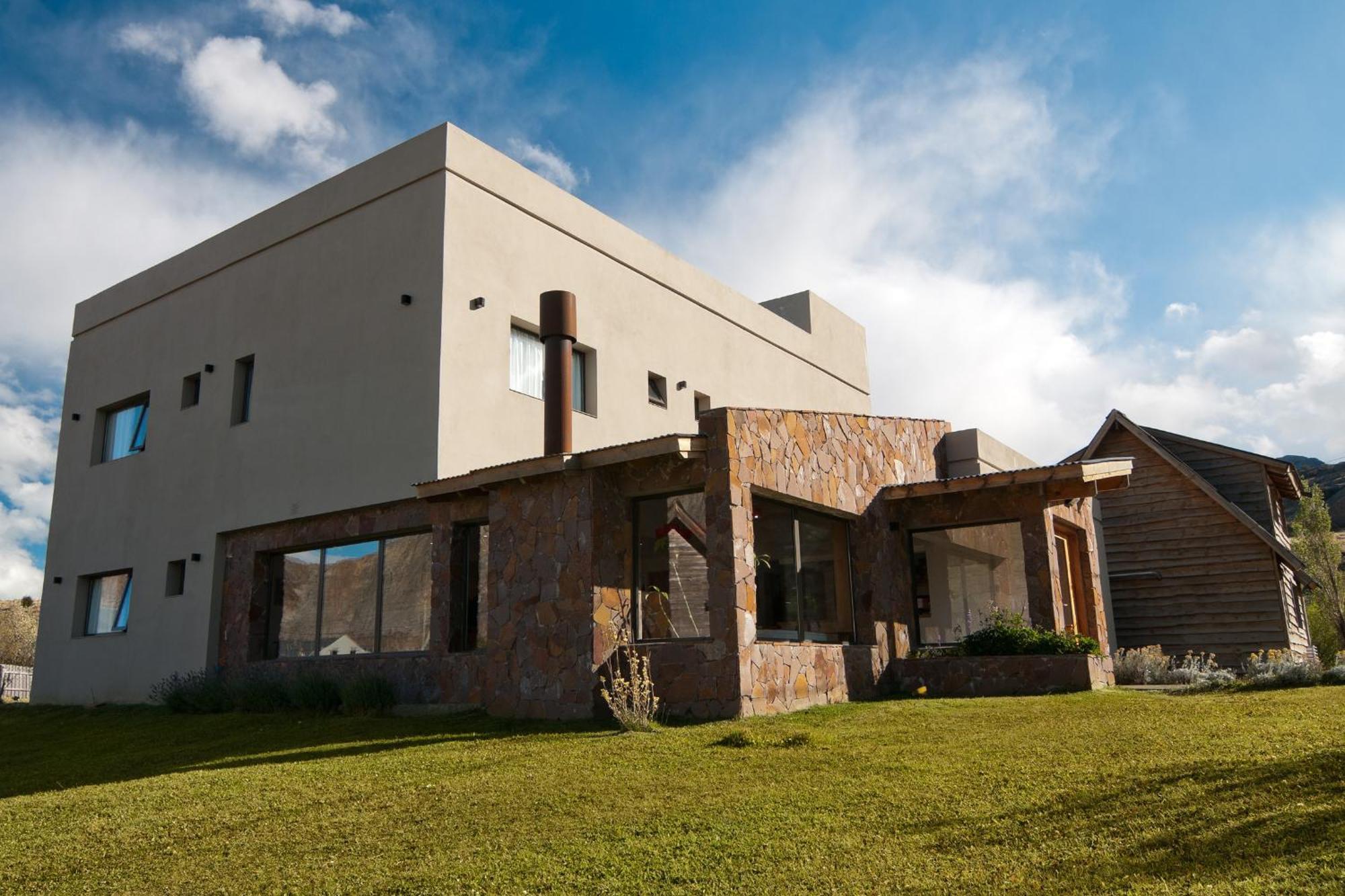 Y El Barranco Inn